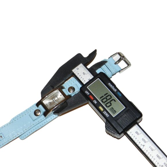 Vintage Roxy Blue Genuine Leather Band Chic Ladies Watch New Battery! - Picture 14 of 15